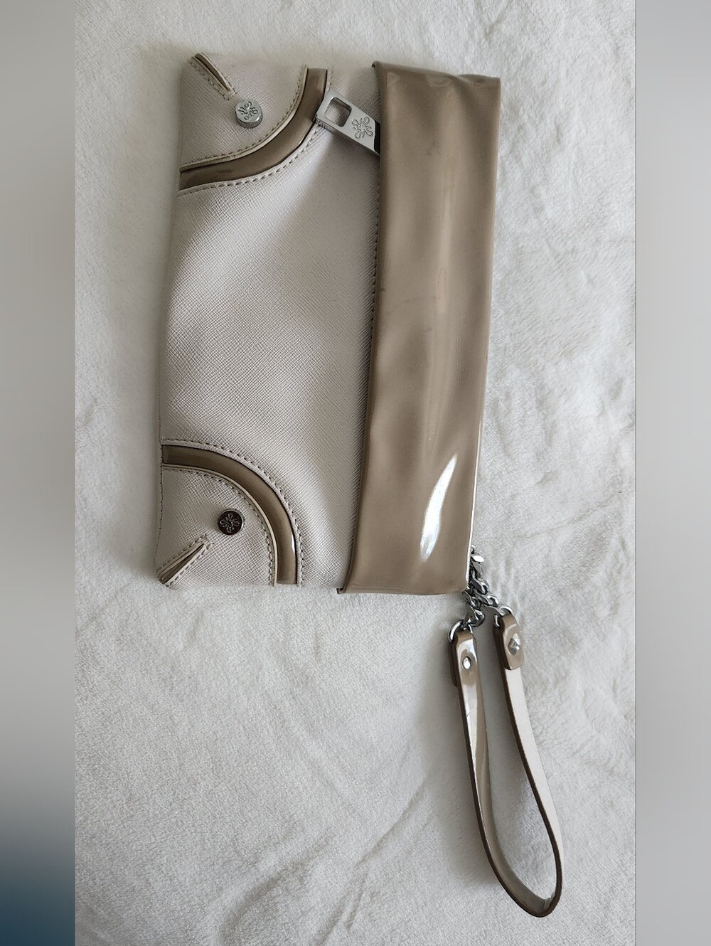 Simply Vera Vera Wang Beige and Taupe Two-Tone Wristlet Clutch
